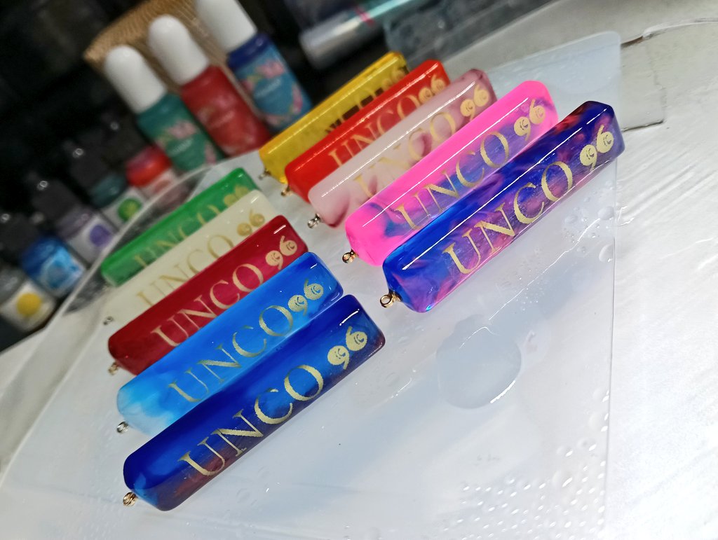 くろ工房のハンドメイドレジンアクセサリー作品例 - 新作